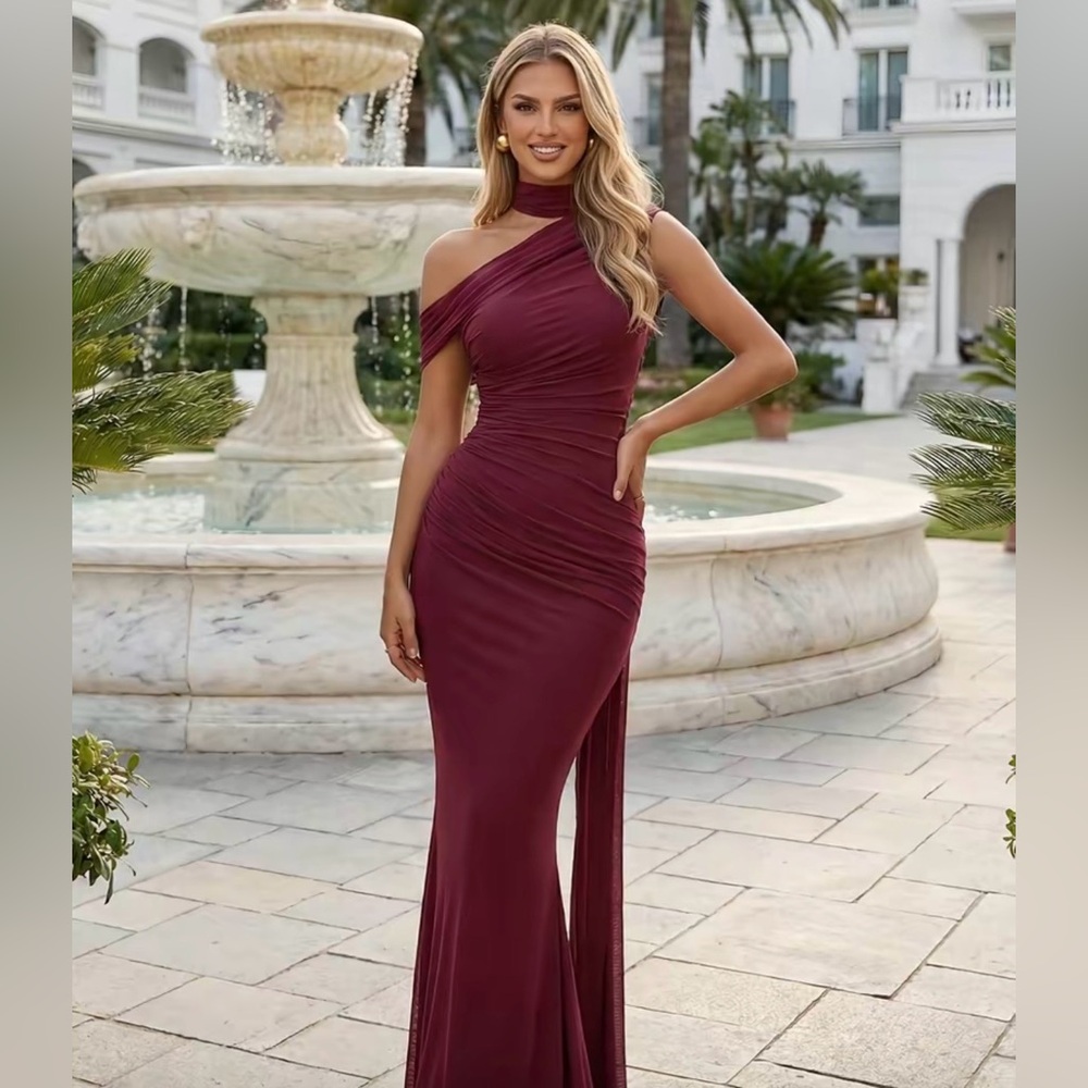 Elegant Burgundy Evening Gown